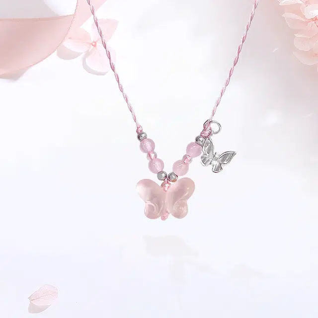 【甄选高品质|双倍好运】 金师傅 小蝴蝶转运吊坠 招财纳福 森系甜美气质串珠小清新敲甜百搭 小众轻奢设计高级 玻璃猫眼 项链 女款