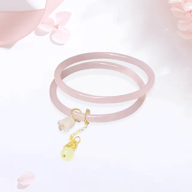 【甄选高品质】 金师傅 铃兰花开粉叮当流苏叠戴 一步一响新中式国潮气质简约百搭闺蜜小清新 小众轻奢设计高级#好运 琉璃 手镯 女款