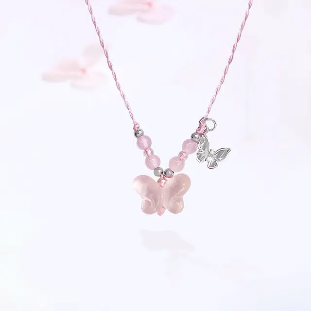 【甄选高品质|双倍好运】 金师傅 小蝴蝶转运吊坠 招财纳福 森系甜美气质串珠小清新敲甜百搭 小众轻奢设计高级 玻璃猫眼 项链 女款