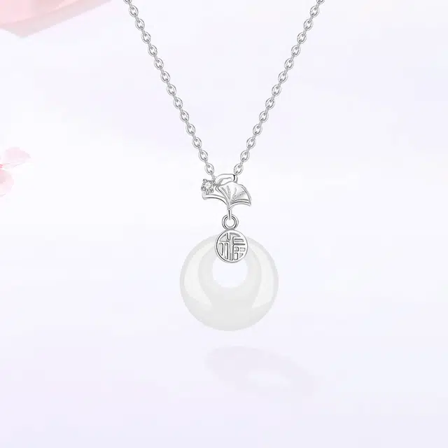 【S925银|精选高品质】 金师傅 三生有幸平安扣锁骨链 小杏运银杏新中式如意福牌 轻奢小众简约大牌百搭清冷感#好运 玉髓 项链 女款