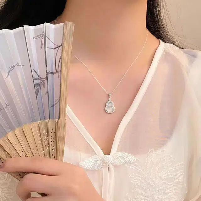【买一赠一|S999足银|精选高品质】 金师傅 福禄双全吊坠 竹叶葫芦福气满满招财纳褔万事如意 新中式国潮优雅气质#好运 琉璃 项链 女款