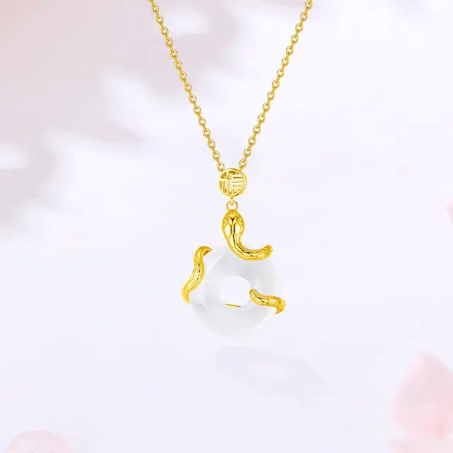 【S925银|甄选高品质】 金师傅 平安扣吊坠 好运莲莲繁花缠绕蛇 招财纳福 新中式气质清冷感小众轻奢高级简约百搭#好运 玉髓 项链 女款