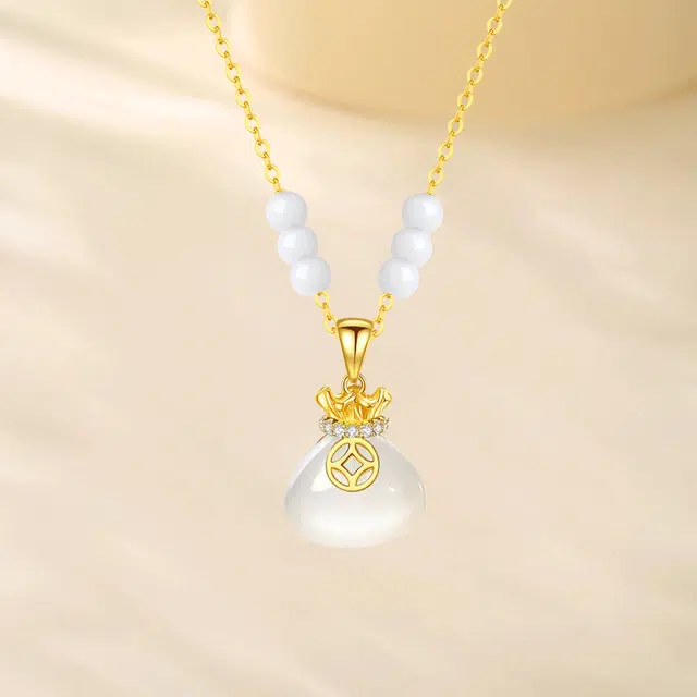 【可自由DIY多戴|甄选高品质】 金师傅 福袋吊坠 招财纳福钱袋财源滚滚 新中式时来运转新中式气质优雅百搭 白玉菩提 项链 女款