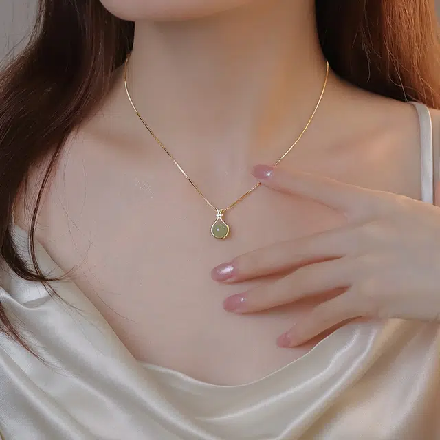倾爱 福袋 中式国风 气质 高级感小众设计 和田玉 项链 女款 青白玉