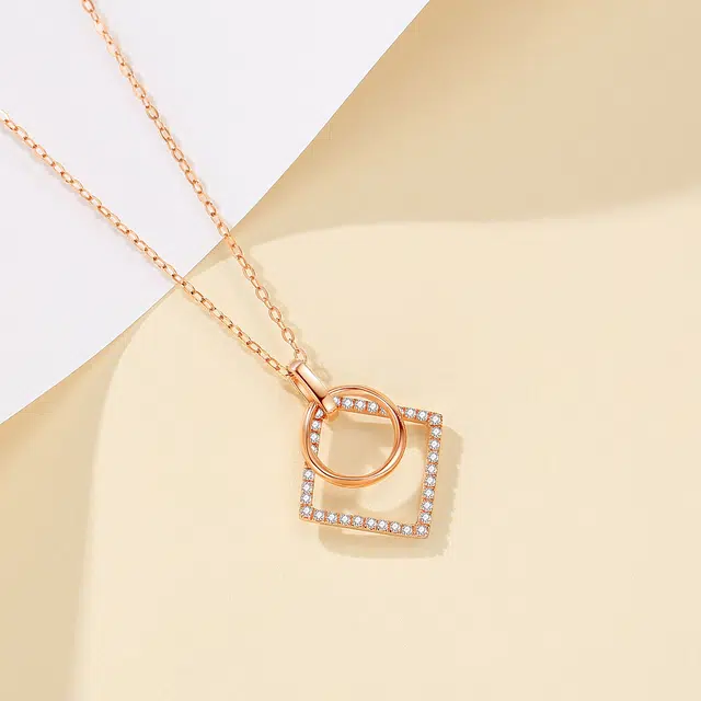 ins 18K