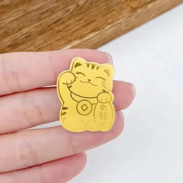 999