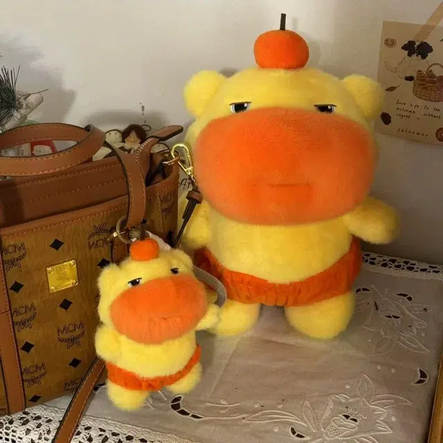 尚银福 可爱水豚噜噜 甜美可爱公主风萌趣卡通 夏日创意搭配出行日常百搭少女心 毛绒 挂件 男女同款情侣款