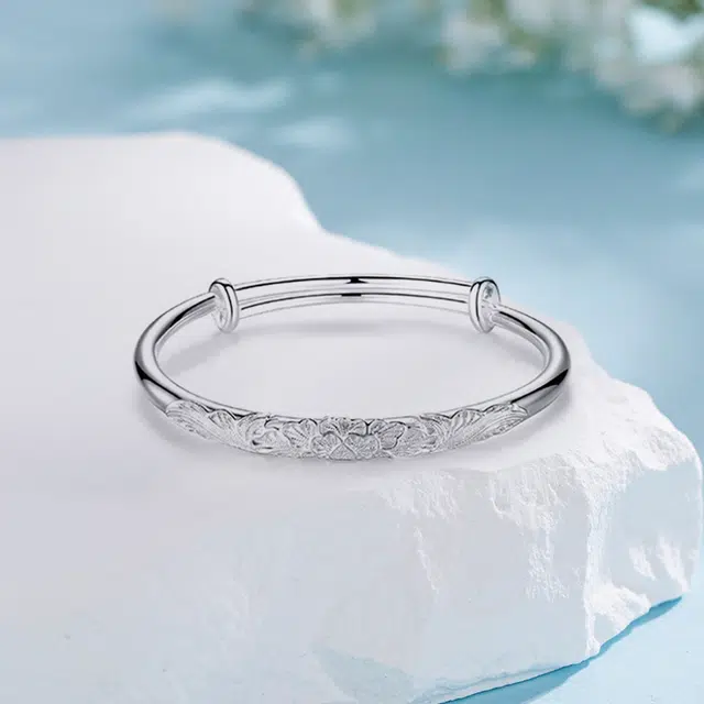 尚银福 花丝牡丹花 温润大气典雅国潮小众设计感 新中式古风祥和拉丝莲花精致优雅气质推拉可调节手饰 合金 手镯 女款