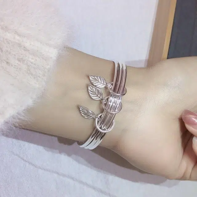 尚银福 三生三世 福牌枫叶莲蓬新中式复古国风精致简约铃铛 森系小清新气质优雅温柔百搭福牌手饰日常通勤百搭手饰 合金 手镯 女款