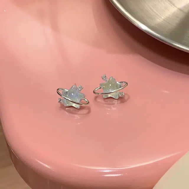 尚银福 星球环绕 新中式海洋五角星环绕甜美星星设计感冰透星空元气多巴胺穿搭 合金 耳钉 女款