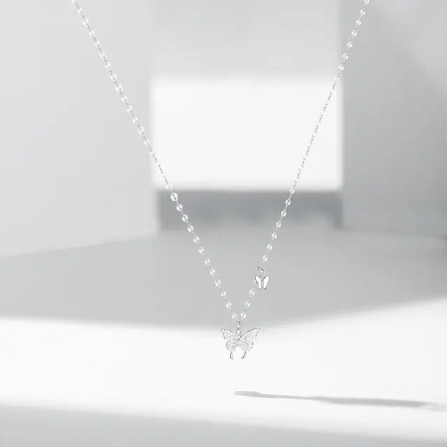 尚银福 星光蝴蝶 森系小清新时尚优雅气质轻奢高级感 冷淡风简约小众设计两只蝴蝶锁骨链 合金 项链 女款
