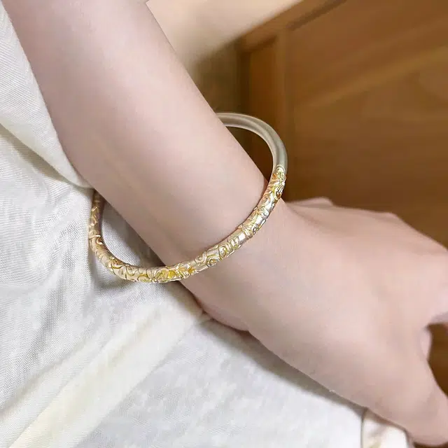 尚银福 幸运紫藤花 古法描金繁花似锦萦绕新中式鎏金花朵复古国风樱花 文艺温柔轻奢精致气质开口可调节 好运 合金 手镯 女款