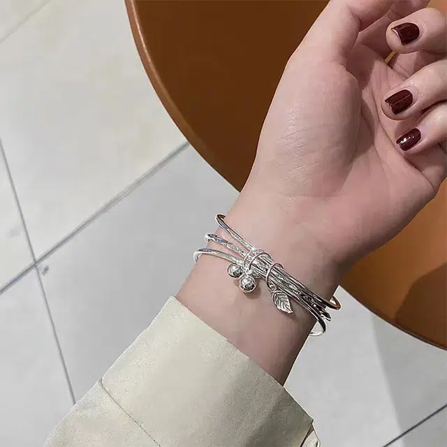 尚银福 三环铃铛枫叶 甜美精致森系小清新民族风创意设计小众高级感纯银叠戴手饰 合金 手镯 女款