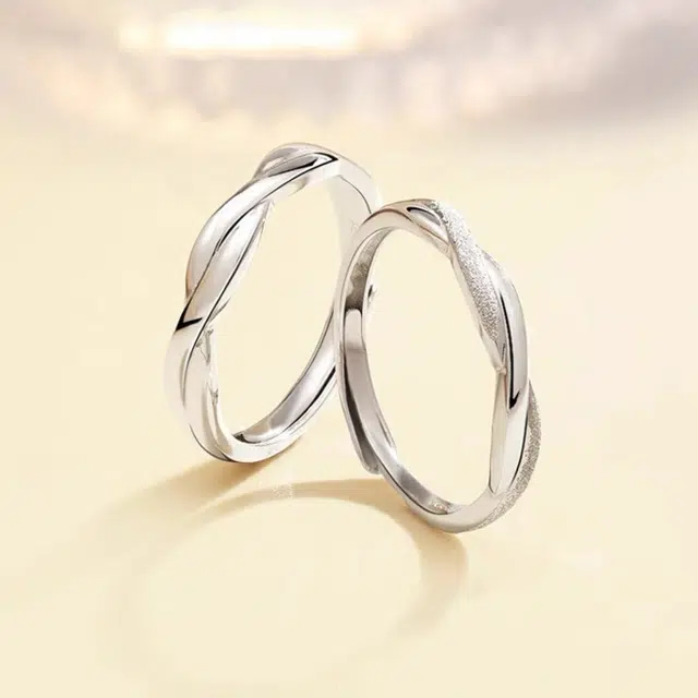 尚银福 爱意交织 冷淡风简约小众设计高级感 光面素圈交织莫比乌斯可调节指环 合金 戒指 男女同款情侣款