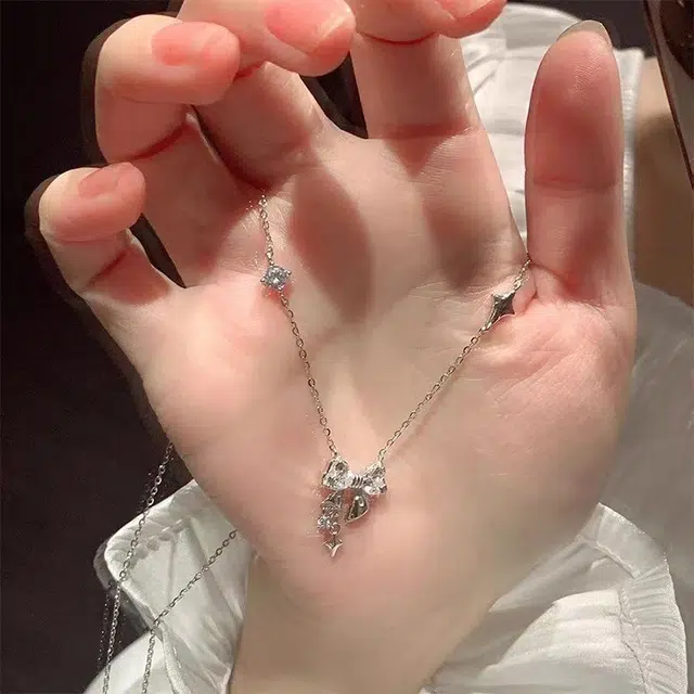 尚银福 甜心蝴蝶结系列 甜美可爱简约小众设计高级感 光面立体闪耀在逃公主双层叠戴手饰锁骨链套装 好运 合金 项链 女款