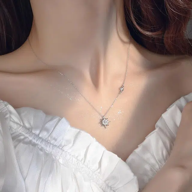 尚银福 太阳花星芒系列 轻奢气质镶锆六芒星吊坠小众高级感设计项饰 学生 日常百搭可调节锁骨链手链套装 合金 项链 女款