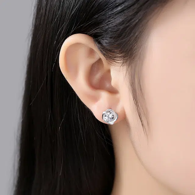 尚银福 玫瑰之名 优雅闪耀浪漫高级精致气质轻奢小众学院小巧养耳洞 合金 耳钉 女款