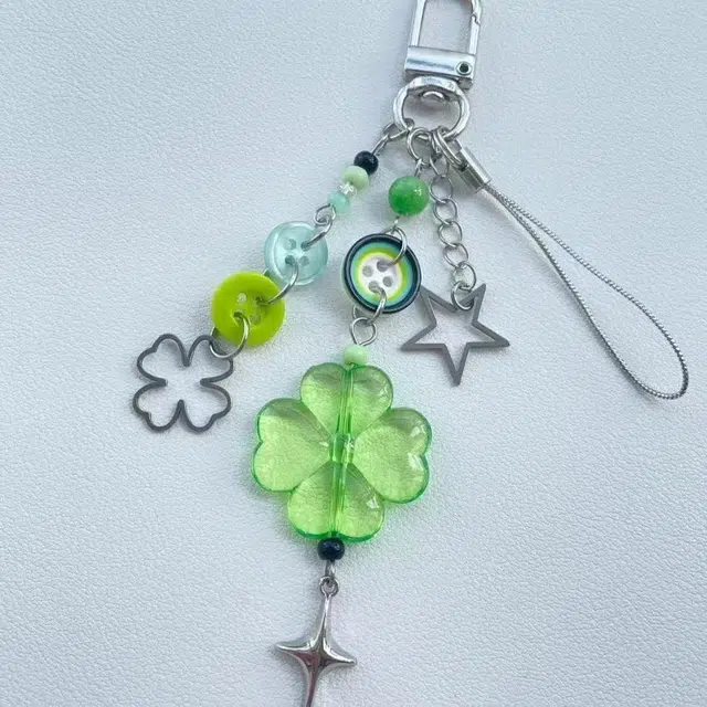Shangyinfu Lucky Clover Pendant