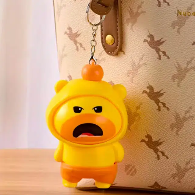 尚银福 可爱水豚噜噜变脸 萌趣搞怪解压简约百搭玩偶摆件可捏 时尚甜美浪漫精致呆萌包包书包钥匙扣配饰 合金 挂件 男女同款情侣款