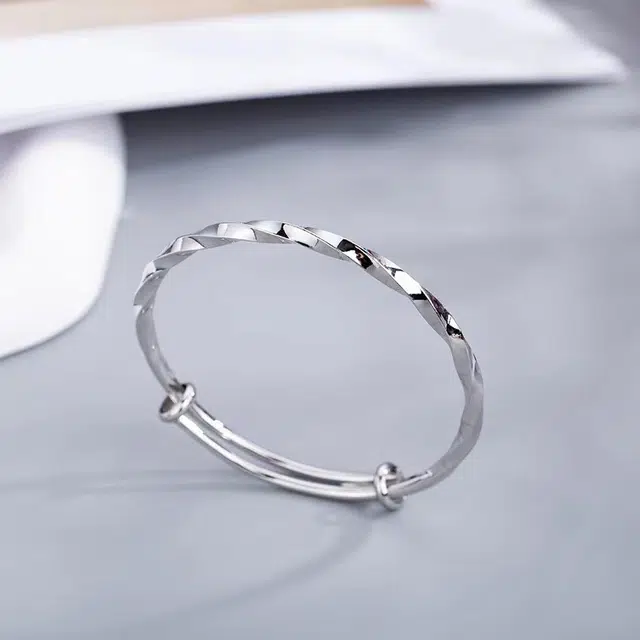 尚银福 莫比乌斯 大气优雅精致浪漫缠绕无限爱意循环轨迹小众设计感轻奢实心光面素圈推拉式调节 合金 手镯 男女同款情侣款