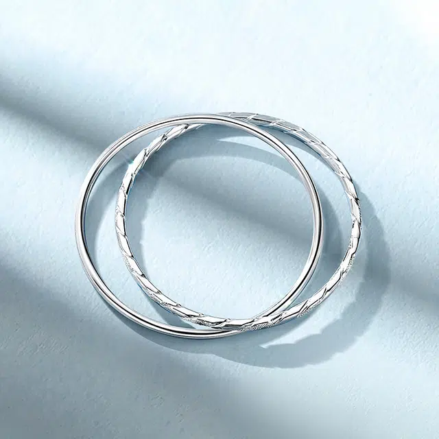 尚银福 莫比乌斯双环 叠戴交织爱恋 简约极简冷淡风高级感小众设计满天星磨砂百搭实心闭口镯子 好运 合金 手镯 女款