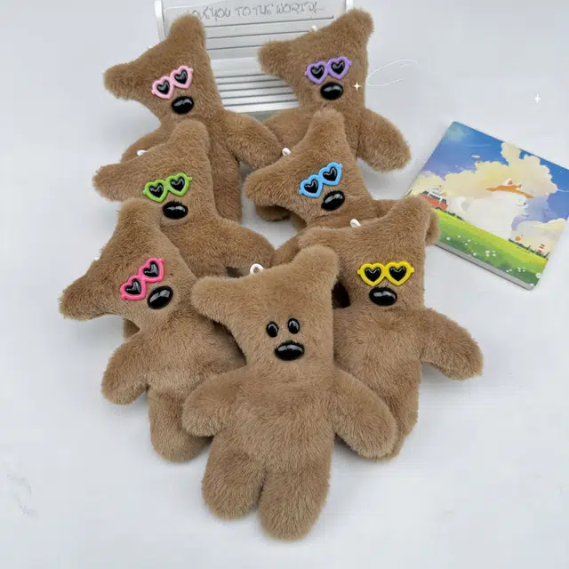 尚银福 可爱歪头憨豆小熊饼干泰迪熊 卡通甜美萌趣包包书包挂饰 甜美陪伴治愈安抚轻奢高级感浪漫少女心玩偶 毛绒 挂件 男女同款情侣款