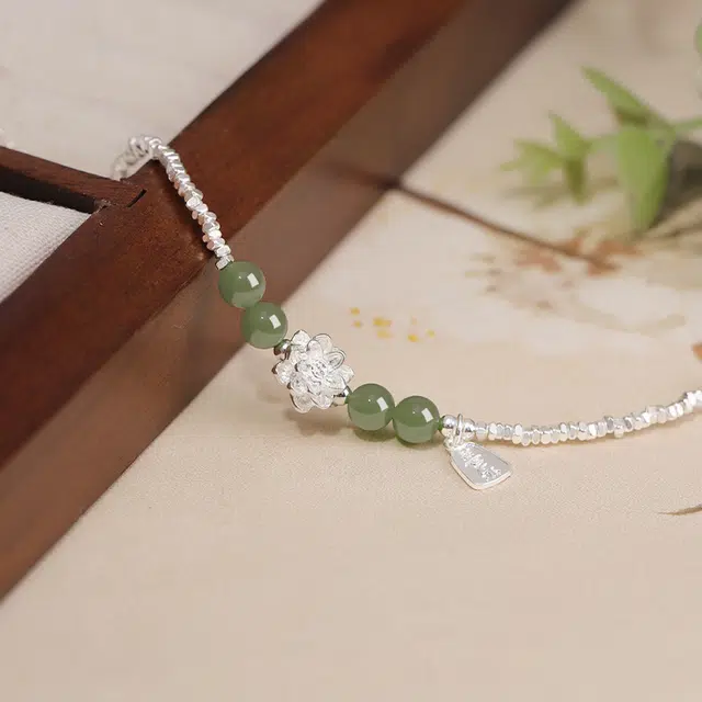 尚银福 莲花碎银 森系小清新 时尚优雅气质 轻奢高级感 国潮新中式小众创意设计 平安喜乐合成/人造 琉璃 手链 女款