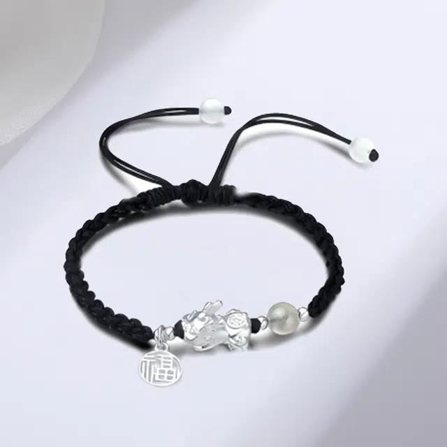 尚银福 福牌貔貅 国潮复古新中式 小众设计高级感 立体招财吞金兽镂空福牌好运转运珠可调节编织绳 织物 手链 男女同款情侣款