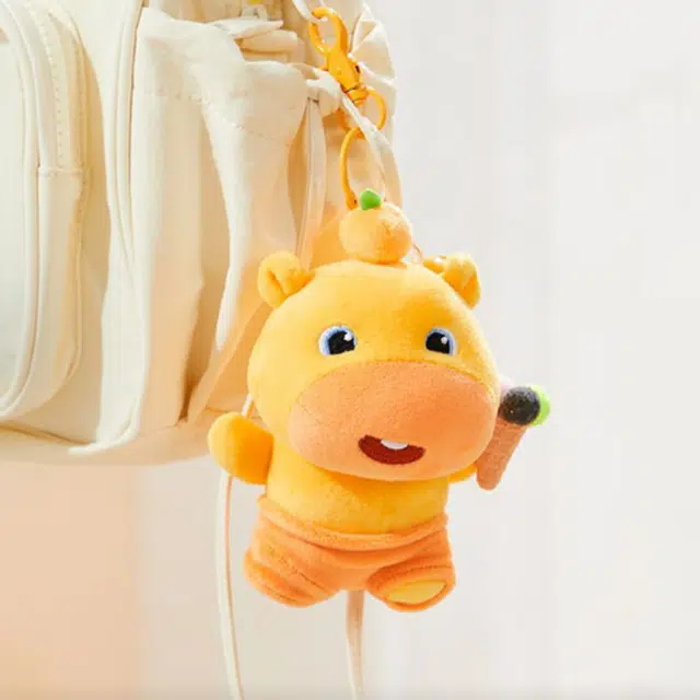 尚银福 可爱水豚噜噜 萌趣创意卡通公仔包包书包挂饰 精致简约浪漫甜美少女心氛围感公主风街头日常百搭 毛绒 挂件 男女同款情侣款