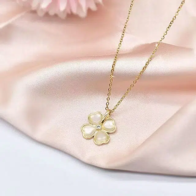尚银福 幸运四叶草系列  森系小清新时尚优雅气质轻奢高级感 国潮新中式精致简约小众创意设计灵动闪耀百搭锁骨链 合金 项链 女款