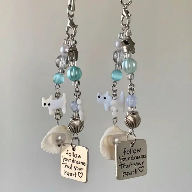 尚银福 猫咪贝壳 森系小清新夏日手机链相机链 轻奢高级感配件简约森系小清新小众创意设计 合金 挂件 男女同款情侣款