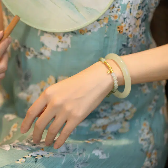 尚银福 冰青竹节 新中式优雅气质国风经典招财纳福古典大气节节高升几何竹叶吊坠小众设计感 玻璃 手串 女款