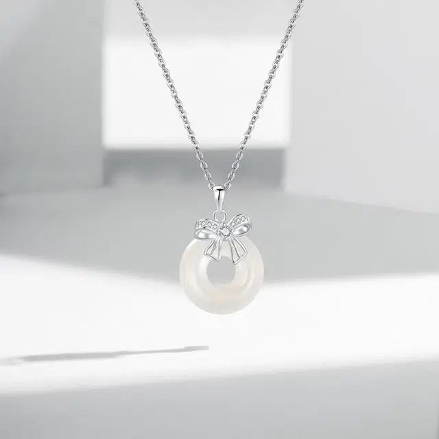 尚银福 蝶恋平安扣 新中式国潮气质复古优雅甜美蝴蝶结圆环轻奢精致简约 合金 项链 女款