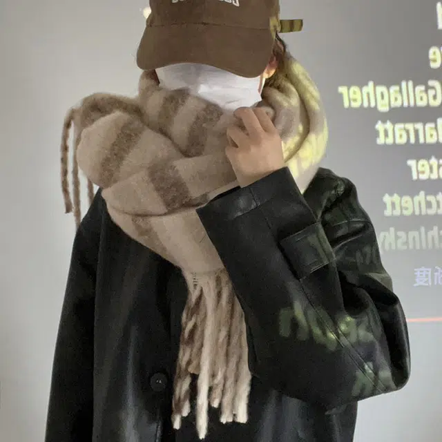纳兰杜 氛围感拼色秋冬简约加厚保暖高级感穿搭防风防寒针织长款流苏时尚外搭 绒线围巾 女款 米色/黑色