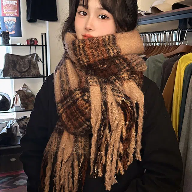 纳兰杜 拼色长款流苏软糯复古风穿搭 聚酯纤维 女款 棕色