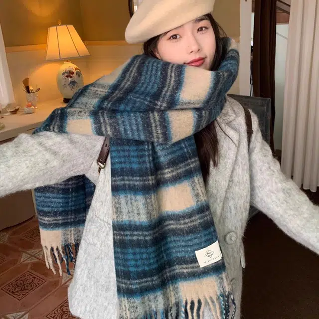 纳兰杜 拼色流苏软糯感保暖防寒高级感 绒线围巾 女款