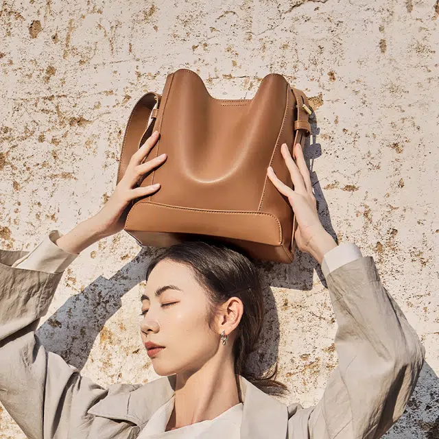 纳兰杜 时尚高级感通勤潮流百搭休闲高颜值实用品牌小众水桶包斜挎包 牛皮 单肩包 常规 女款 多色