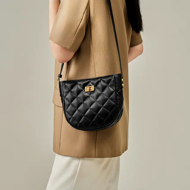 纳兰杜 高级感菱格链条马鞍包时尚流行百搭简约休闲通勤女包 牛皮拼合成革 斜挎包 常规 女款 子夜黑/米白色