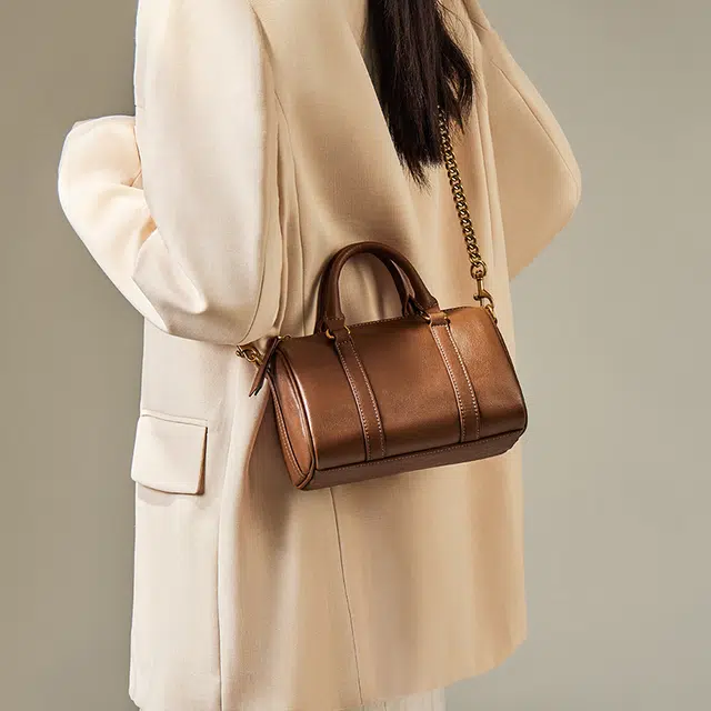 纳兰杜 复古时尚百搭质感简约休闲上班通勤 头层牛皮 波士顿包手提斜挎单肩包 常规 女款 植鞣棕色/植鞣金棕色