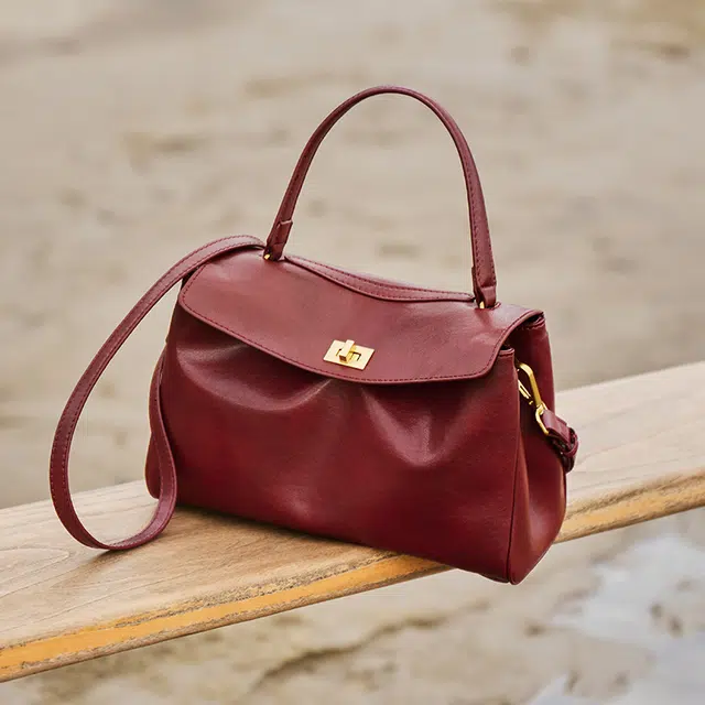 纳兰杜 经典气质时尚百搭大容量高级感简约休闲复古通勤小众品牌单肩斜挎包 牛皮拼合成革 手提包 常规 女款 子夜黑/车厘子红