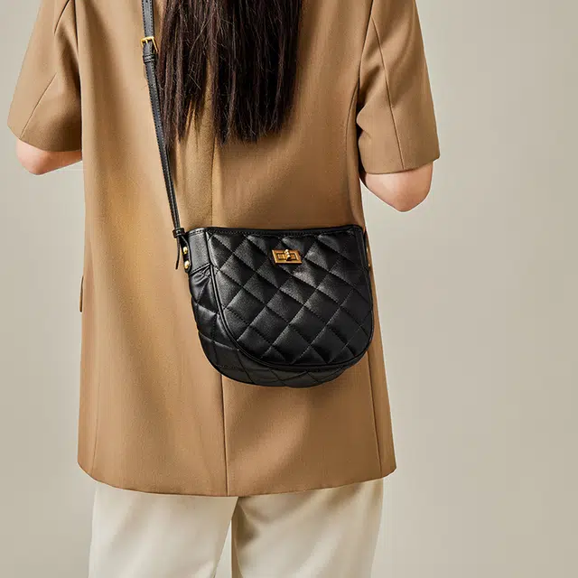 纳兰杜 高级感菱格链条马鞍包时尚流行百搭简约休闲通勤女包 牛皮拼合成革 斜挎包 常规 女款 子夜黑/米白色