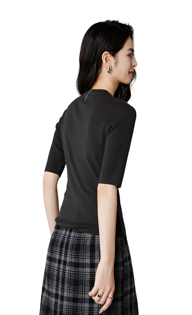 晚白 百搭纯色修身棉质高弹显瘦针织衫 女款