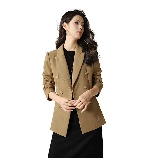 晚白 气质翻驳领修身显瘦简约干练西装外套 女款