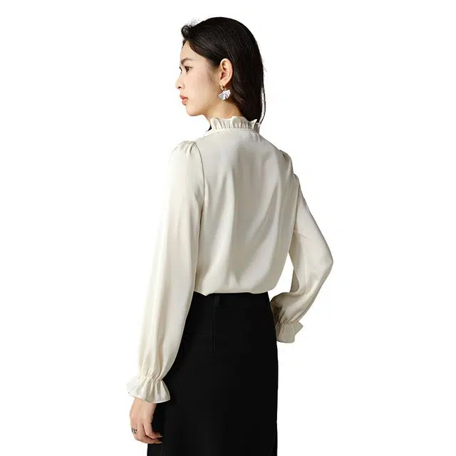 晚白 面料挺括饱满亲肤细腻垂坠顺滑衬衫 女款