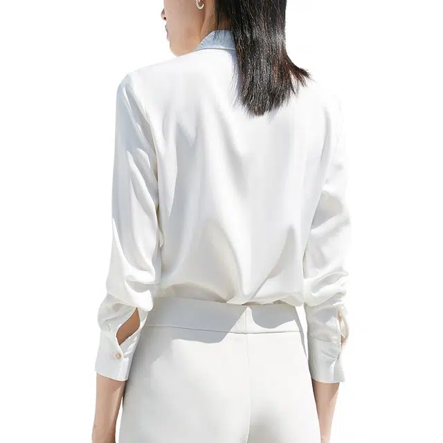 晚白 时尚翻领肌理印花职业通勤面料丝滑衬衣 女款