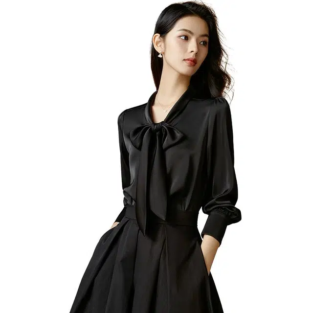 晚白 肩部收褶亲肤细腻面料挺括饱满垂坠顺滑衬衫 女款