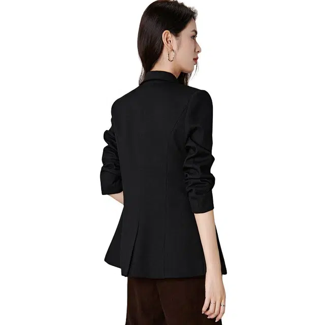 晚白 修身显瘦简约干练气质翻驳领西装外套 女款