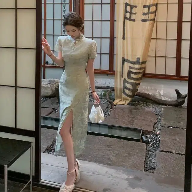 困住大象 新中式修身纯色开叉旗袍舒适合立领长款短袖连衣裙 女款