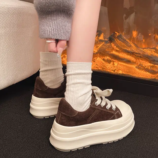 时尚百搭大头厚底增高女运动鞋 板鞋 女