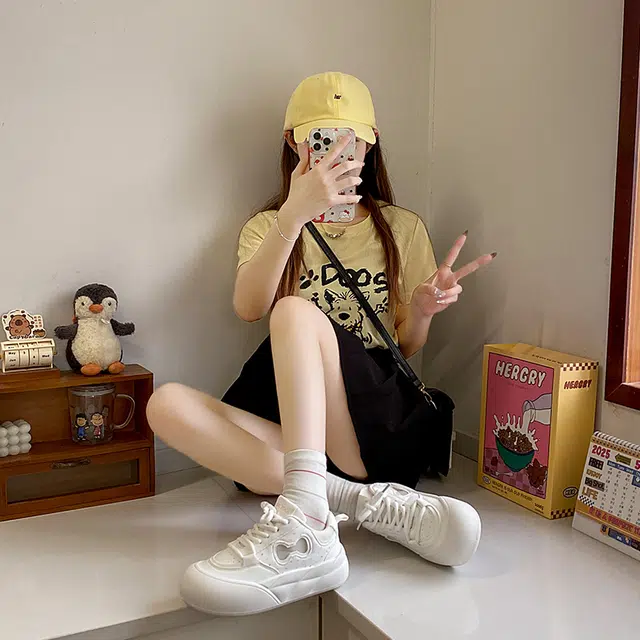 ESTEE GEEA PU